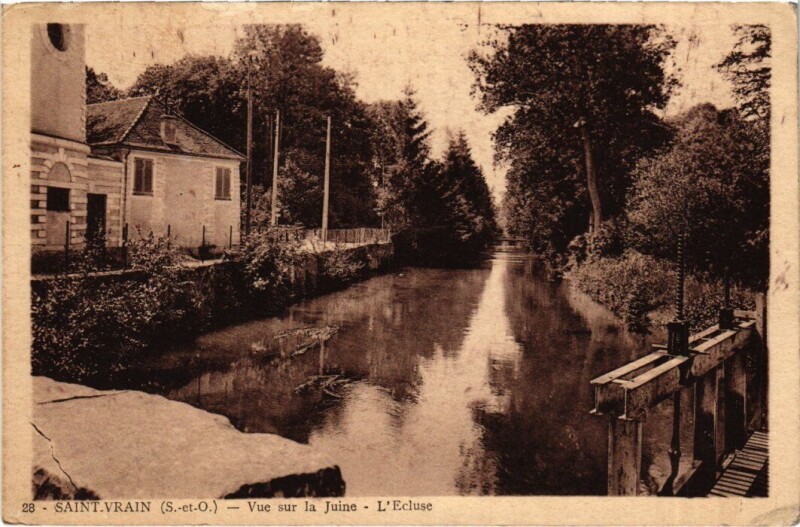 Carte postale ancienne Saint-Vrain Vue sur la Juine L'Ecluse France à Saint-Vrain