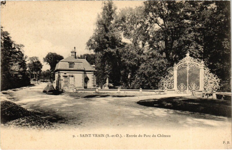 Carte postale ancienne Saint-Vrain Entree du Parc du Chateau France à Saint-Vrain