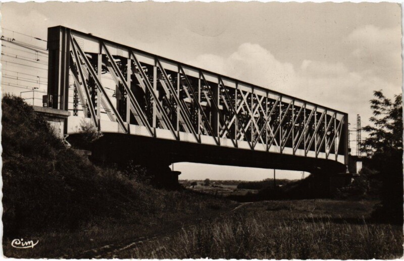 Carte postale ancienne Palaiseau Pont metallique pres de la Gare France à Palaiseau