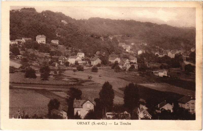 Carte postale ancienne Orsay La Troche France à Orsay
