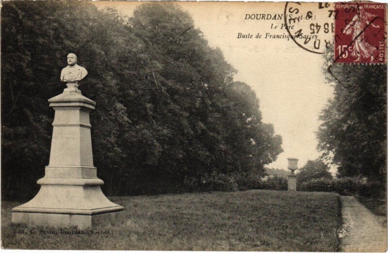 Carte postale ancienne Dourdan Le Parc, Buste de Francisque Sarcey France à Dourdan