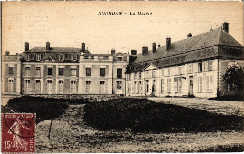 Carte postale ancienne Dourdan La Mairie France à Dourdan