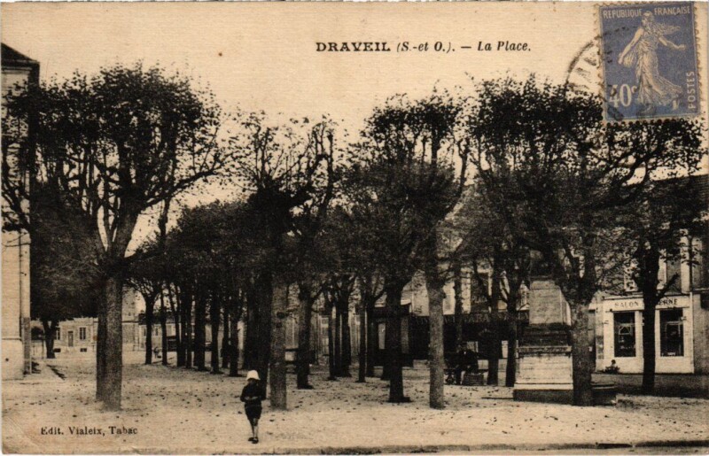 Carte postale ancienne Draveil La Place France à Draveil