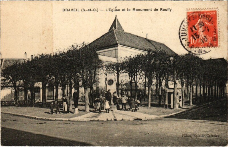 Carte postale ancienne Draveil L'Eglise et le Monument de Rouffy France à Draveil
