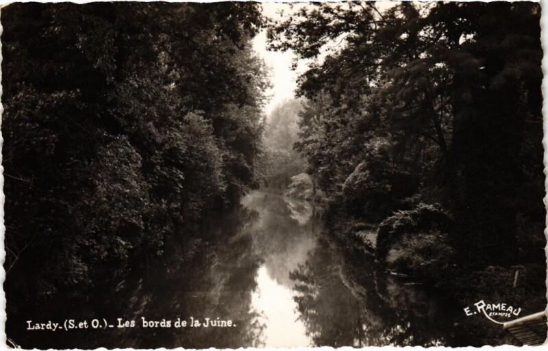 Carte postale ancienne Lardy Les bords de la Juine France à Lardy