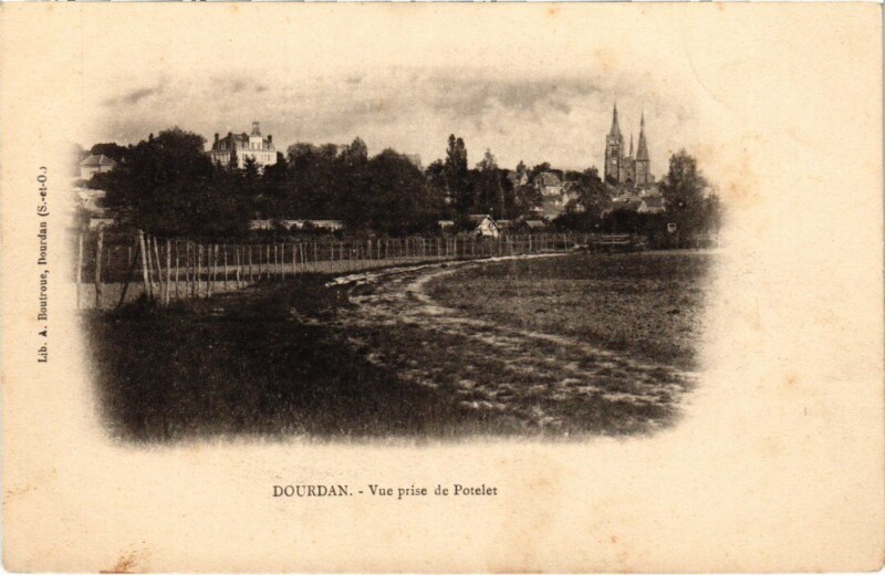 Carte postale ancienne Dourdan Vue prise de Potelet France à Dourdan