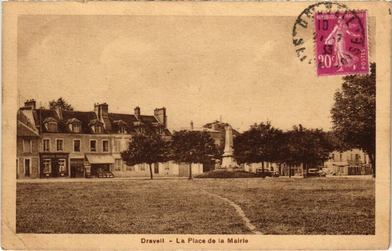 Carte postale ancienne Draveil La Place de la Mairie France à Draveil
