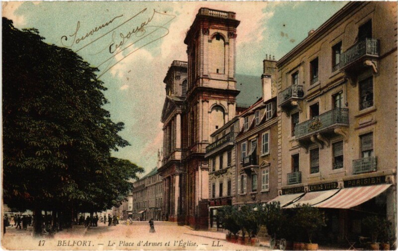 Carte postale ancienne Belfort Place d'Armes et l'Eglise à Belfort