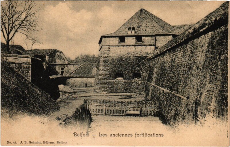 Carte postale ancienne Belfort Les anciennes fortifications à Belfort