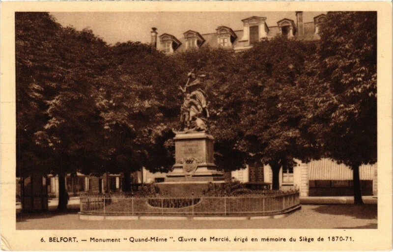 Carte postale ancienne Belfort Monument Quand Meme à Belfort