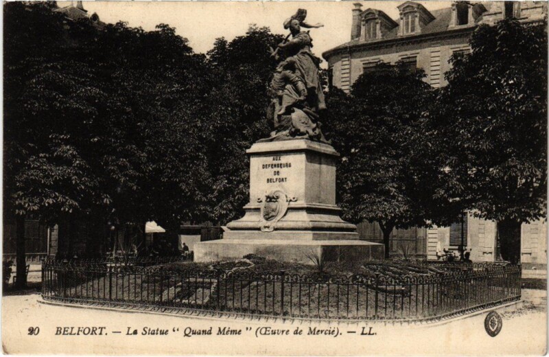 Carte postale ancienne Belfort Statue Quand Meme à Belfort