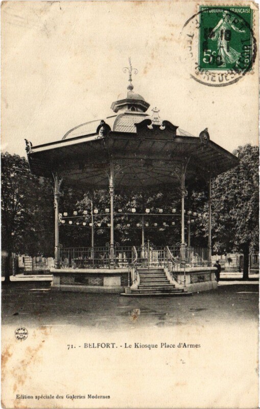 Carte postale ancienne Belfort Kiosque Place d'Armes à Belfort
