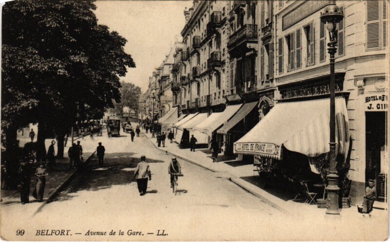 Carte postale ancienne Belfort Avenue de la Gare à Belfort