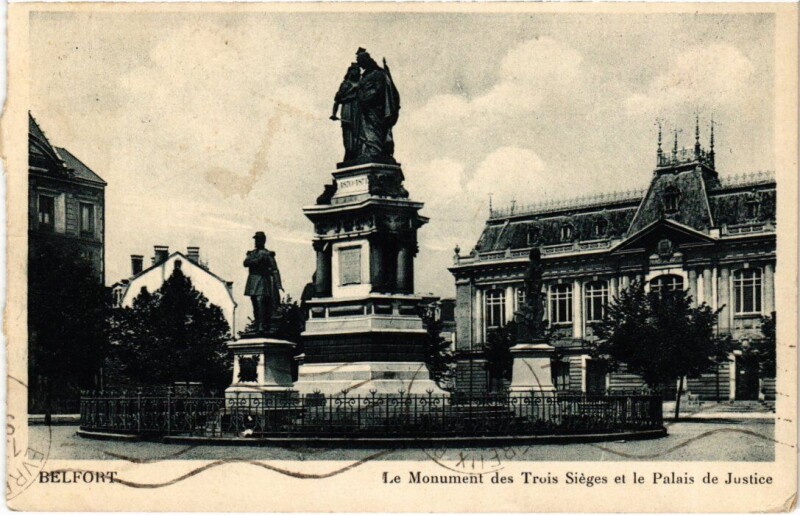 Carte postale ancienne Siege de Belfort Monument des Trois à Belfort