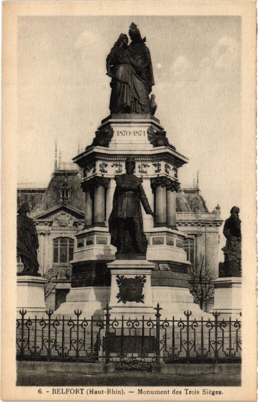 Carte postale ancienne Siege de Belfort Monument des Trois à Belfort