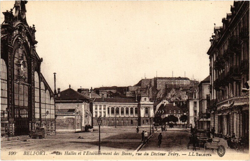Carte postale ancienne Belfort Halles et Etablissement des Bains à Belfort