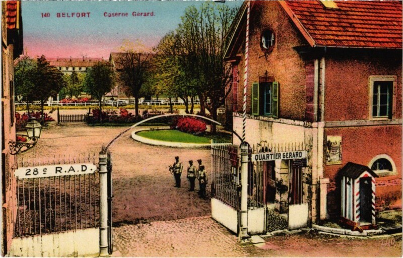 Carte postale ancienne Belfort Caserne Gerard à Belfort