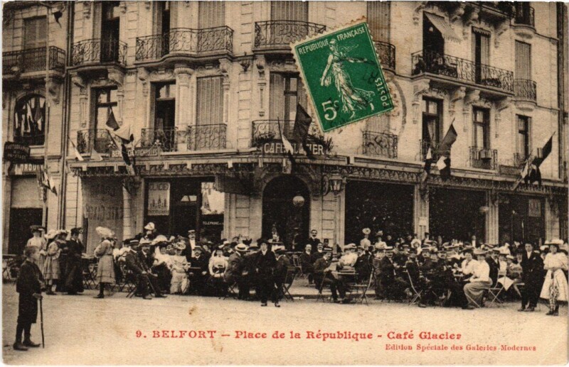 Carte postale ancienne Belfort Place de la Republique Cafe Glacier à Belfort