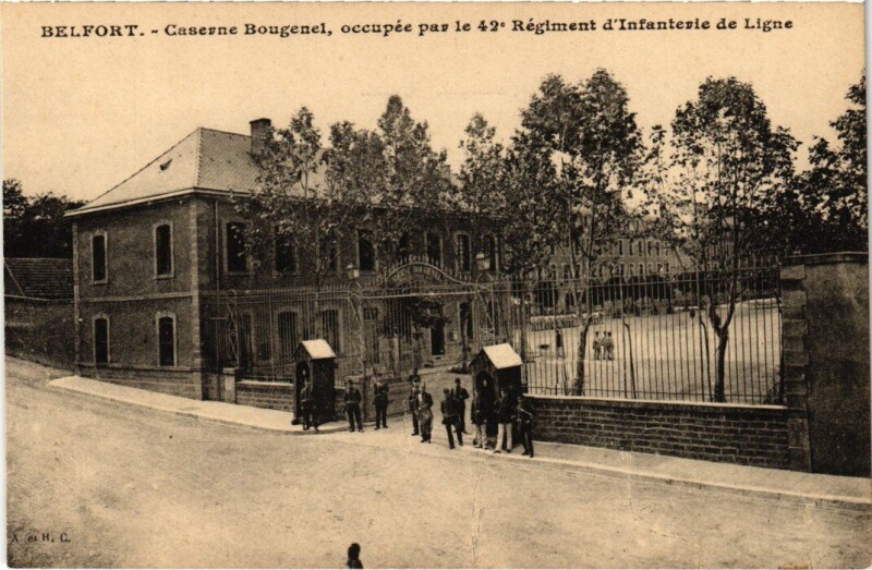 Carte postale ancienne Belfort Caserne Bougenel à Belfort