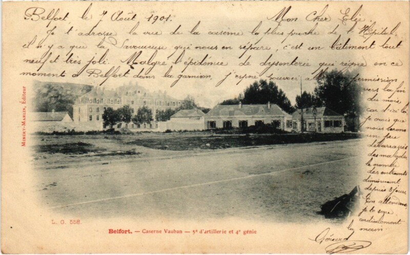 Carte postale ancienne Belfort Caserne Vauban à Belfort