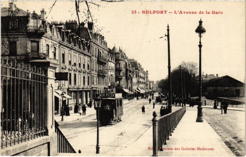 Carte postale ancienne Belfort Avenue de la Gare à Belfort