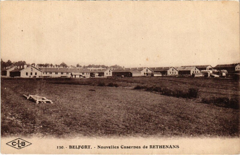 Carte postale ancienne Belfort Nouvelles Casernes de Rethenans à Belfort