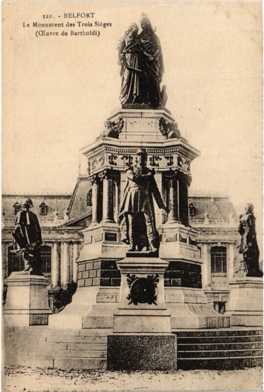 Carte postale ancienne Siege de Belfort Monument des Trois à Belfort