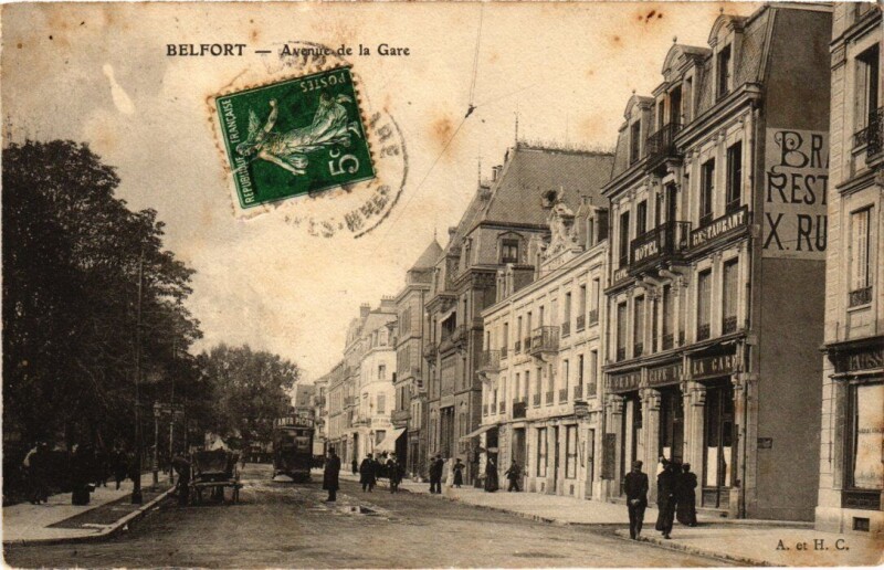 Carte postale ancienne Belfort Avenue de la Gare à Belfort