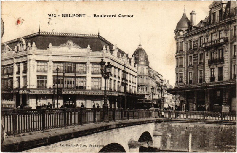 Carte postale ancienne Belfort Boulevard Carnot à Belfort