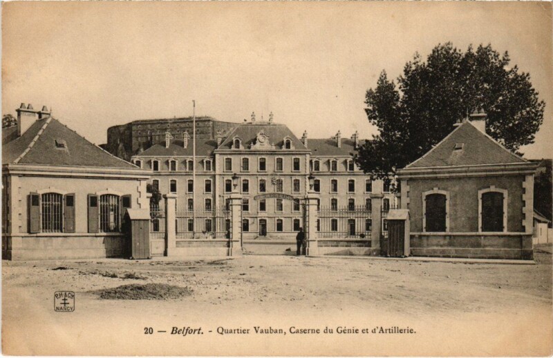 Carte postale ancienne Belfort Quartier Vauban Caserne du Genie à Belfort