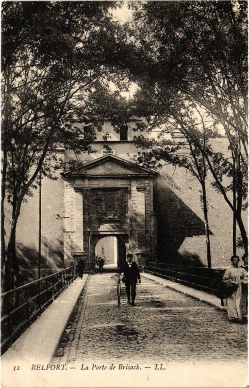 Carte postale ancienne Belfort Porte Brisach à Belfort