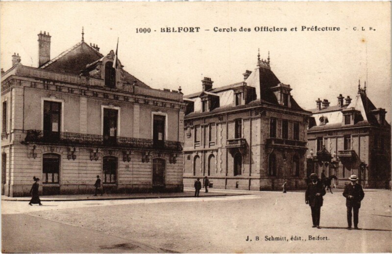 Carte postale ancienne Belfort Cercle des Officiers et Prefecture à Belfort