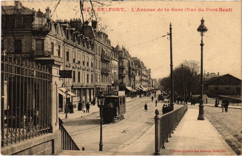 Carte postale ancienne Belfort Avenue de la Gare à Belfort