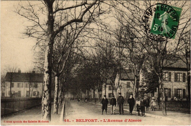 Carte postale ancienne Belfort Avenue d'Alsace à Belfort