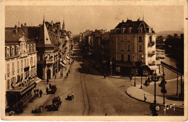 Carte postale ancienne Belfort Place Corbis et Faubourg des Ancetres à Belfort