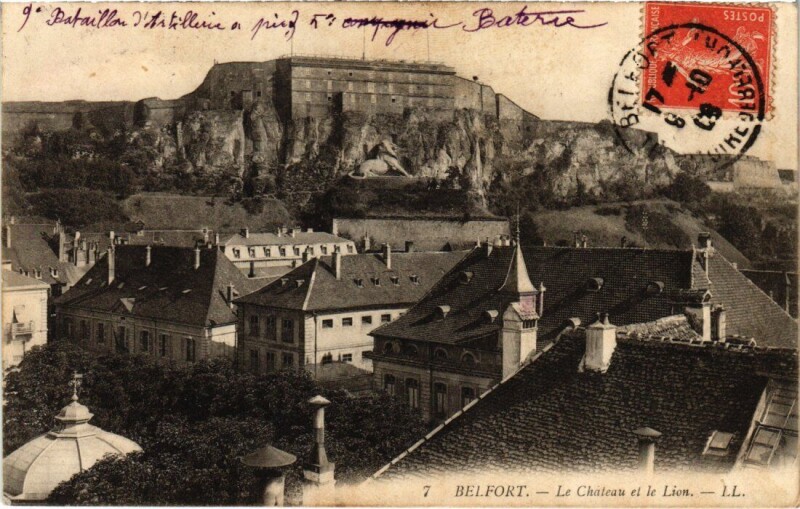 Carte postale ancienne Belfort Le Lion et le Chateau à Belfort
