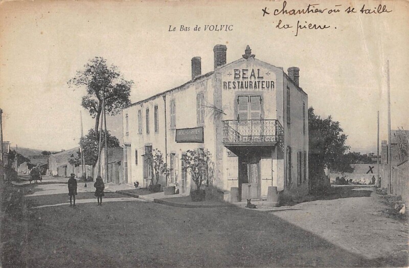 Carte postale ancienne Le Bas De Volvic - cliché rare à Volvic