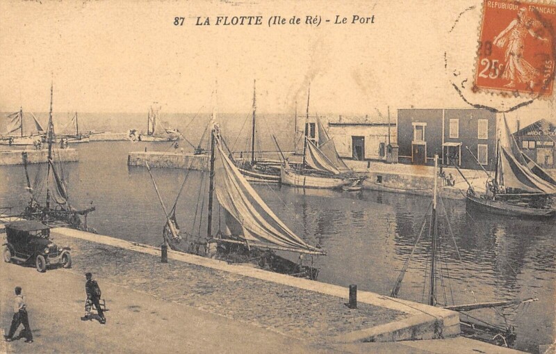 Carte postale ancienne La Flotte / Le Port à La Flotte