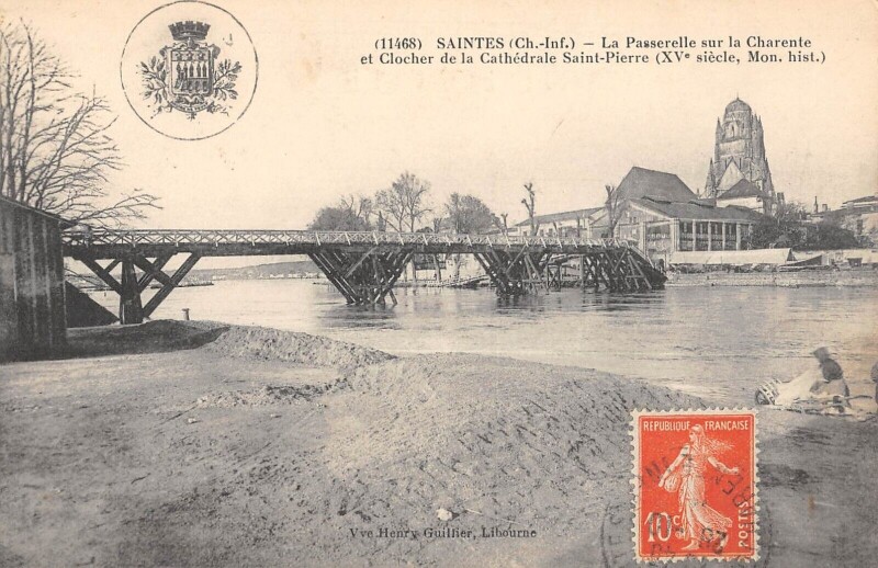 Carte postale ancienne Saintes - La Passerelle Sur La Charente à Saintes