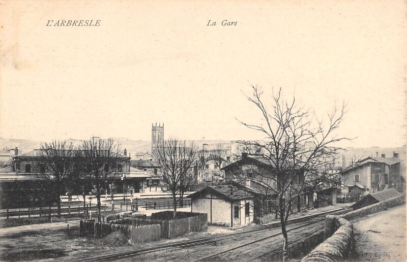 Carte postale ancienne L'Arbresle - La Gare à L'Arbresle