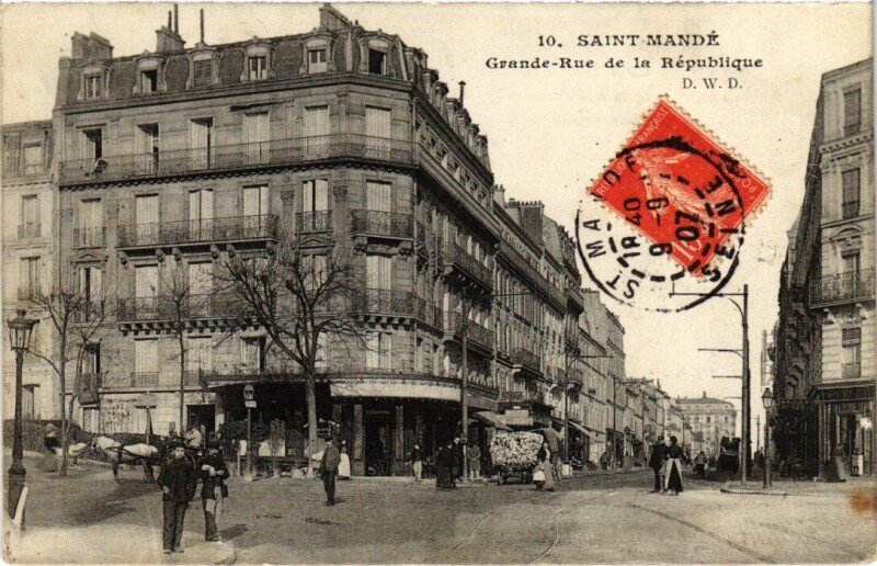 Carte postale ancienne St Mande Grande Rue de la Republique