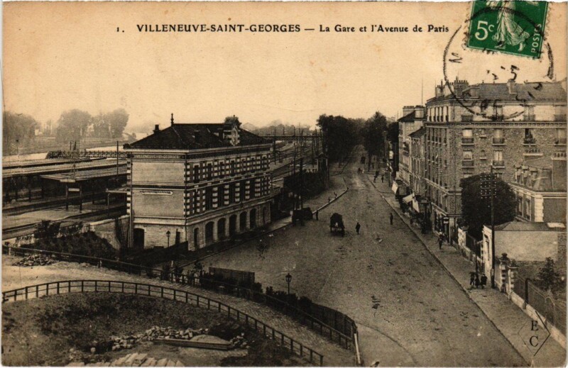 Carte postale ancienne Villeneuve Saint-Georges La Gare etAvenue de Paris à Villeneuve-Saint-Georges