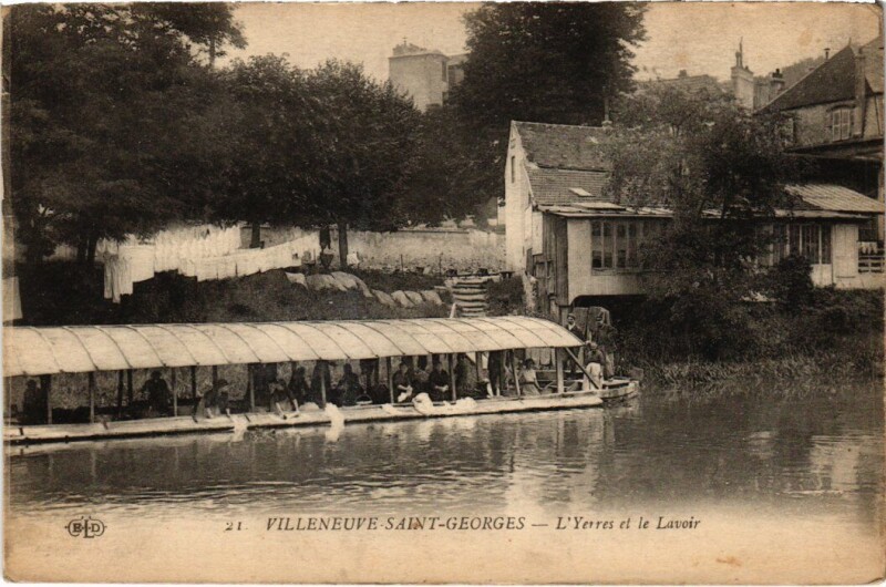 Carte postale ancienne Villeneuve Saint-Georges Yerres et le Lavoir à Villeneuve-Saint-Georges
