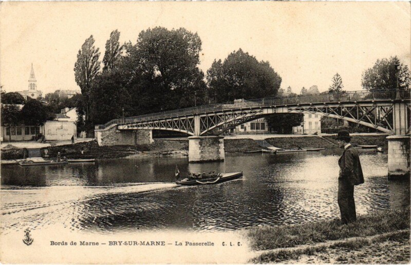 Carte postale ancienne BYr sur Marne La Passerelle