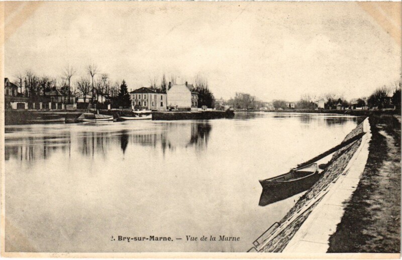 Carte postale ancienne Byr sur Marne vue de la Marne