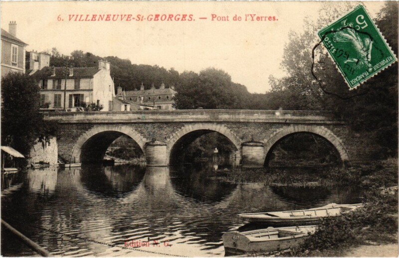 Carte postale ancienne Villeneuve Saint-Georges Pont de l'Yerres à Villeneuve-Saint-Georges