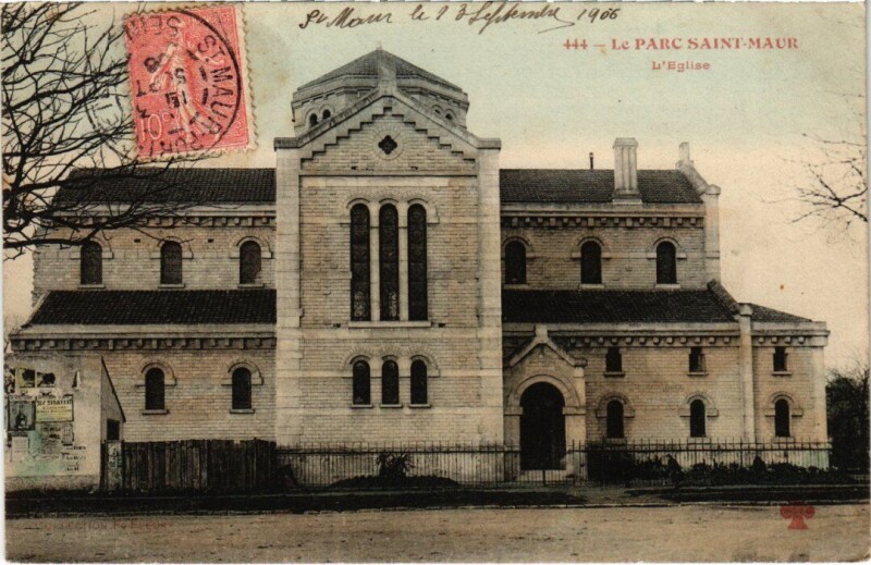 Carte postale ancienne St Maur Eglise