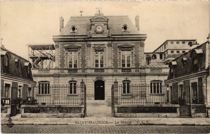 Carte postale ancienne St Maurice La Mairie
