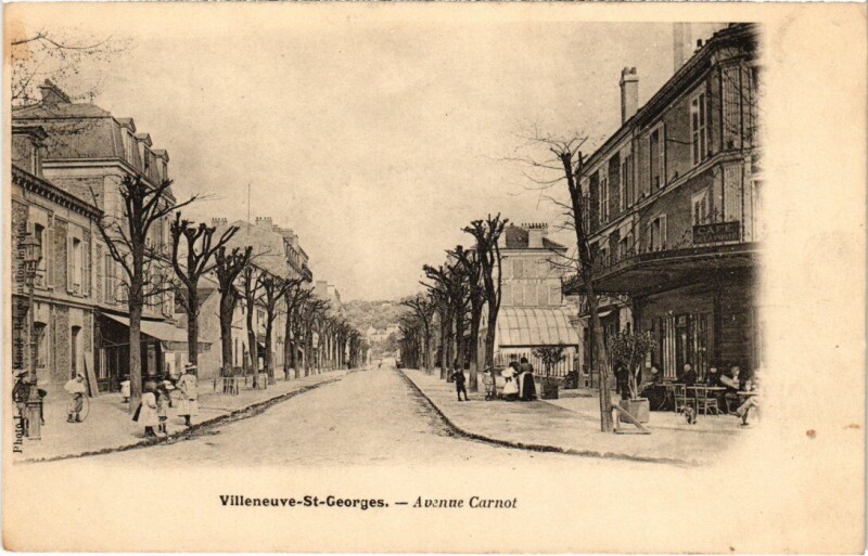 Carte postale ancienne Villeneuve Saint-Georges Avenue Carnot à Villeneuve-Saint-Georges