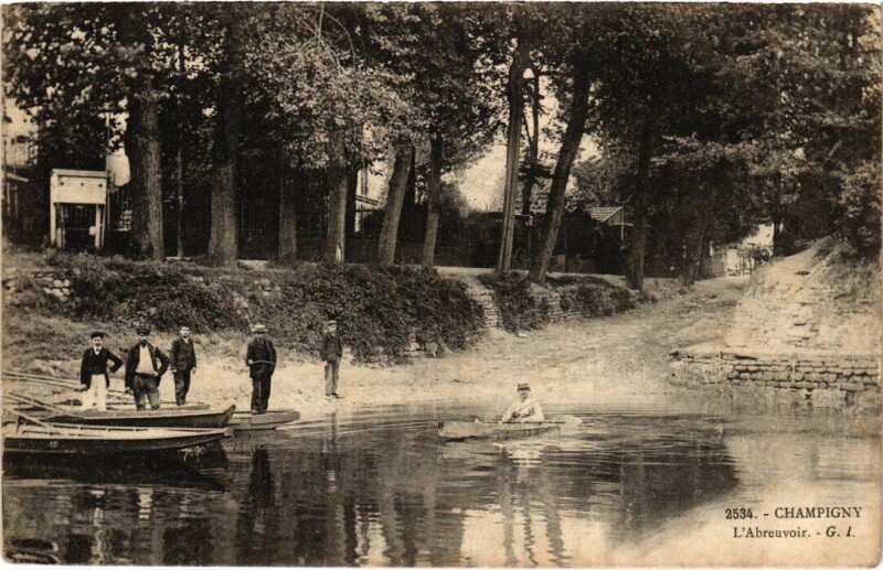 Carte postale ancienne Champigny Abreuvoir